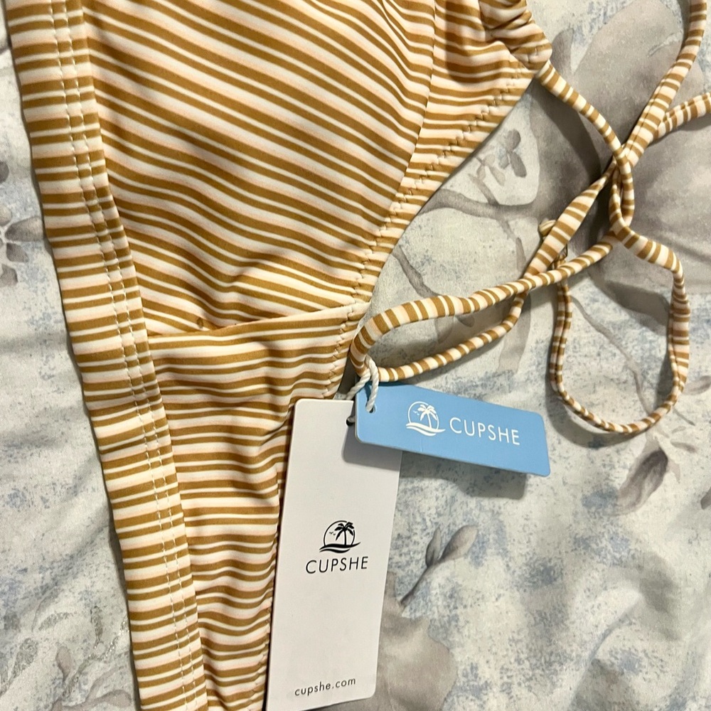 Cupshe Yellow and White Striped Bikini Bottom
